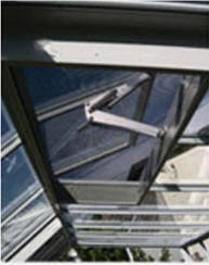 Greenhouse Accessories - Solar Powered Vent Opener